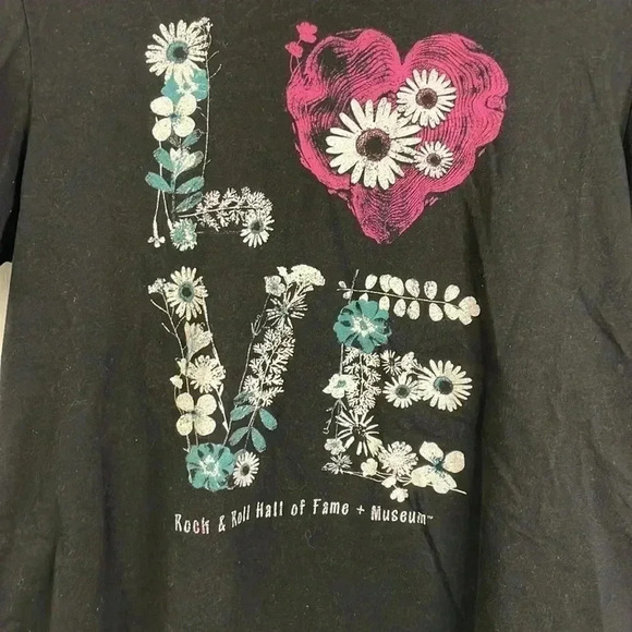 Rock and Roll Hall of Fame LOVE Womens Tshirt Size Large - Picture 2 of 5